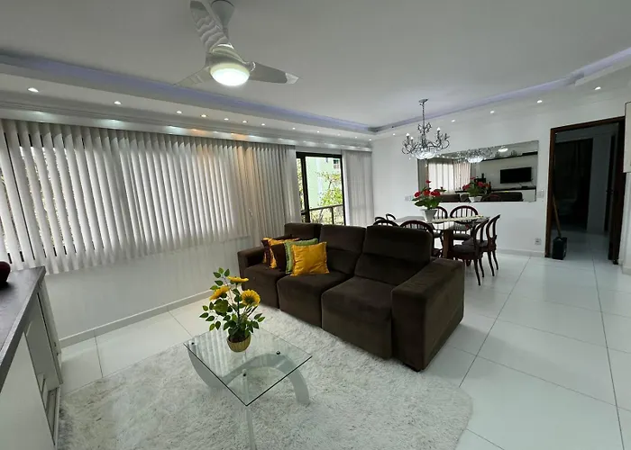 Excelente Apartamento Proximo A Praia Da Enseada