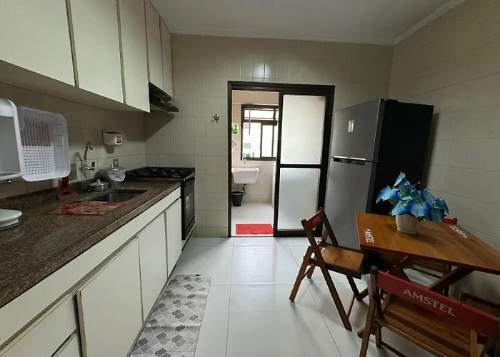 Excelente Apartamento Proximo A Praia Da Enseada